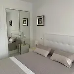 Edificio El Mirador -situado En Playa Del Puntal Primera Linea Playa Villaviciosa (Asturias)