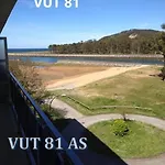 Edificio El Mirador -situado En Playa Del Puntal Primera Linea Playa Villaviciosa (Asturias)