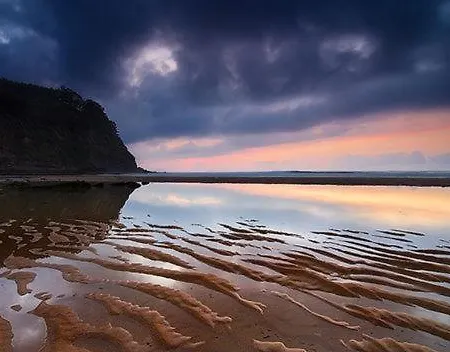 Edificio El Mirador -situado En Playa Del Puntal Primera Linea Playa * Villaviciosa (Asturias)